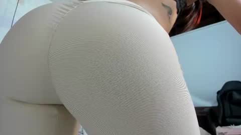 Snapshot of charolnox chatting on 9, 6, 2026 Charol online show from 9, 6, 2026
