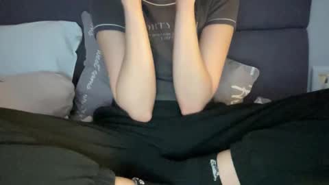 Snapshot of chase_vicky chatting on 14, 10, 2025 Vicky online show from 14, 10, 2025