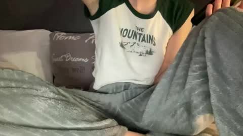 Snapshot of chase_vicky chatting on 18, 10, 2025 Vicky online show from 18, 10, 2025