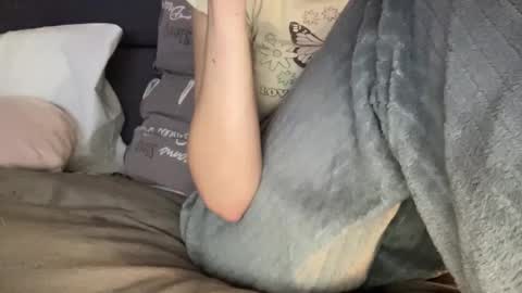 Snapshot of chase_vicky chatting on 23, 10, 2025 Vicky online show from 23, 10, 2025