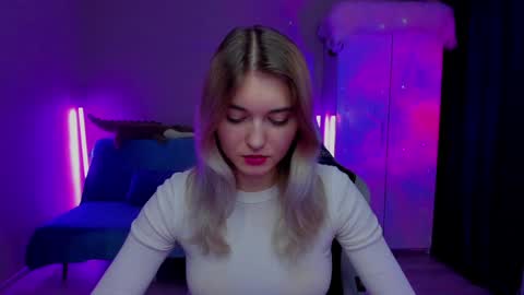 Snapshot of chatur_lady_ chatting on 2, 1, 2025 Betty online show from 2, 1, 2025