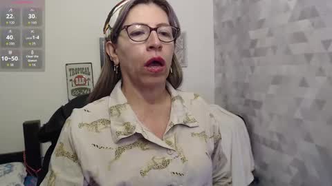 CHAYLA VICTORIA RUIZ  online show from 15, 9, 2025