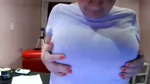 Snapshot of chealsiek chatting on 9, 11, 2025 chealsiek online show from 9, 11, 2025