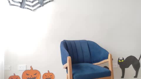 Regina Phalange online show from 31, 10, 2025