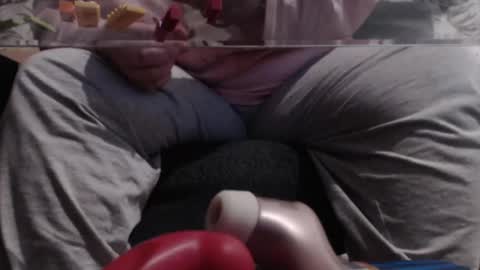 Snapshot of cheekymiia chatting on 14, 12, 2024 Cheekymiia online show from 14, 12, 2024