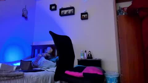 Miss Cheeryl online show from 31, 12, 2024