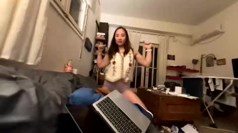 Snapshot of chellybear101 chatting on 1, 2, 2026 chellybear101 online show from 1, 2, 2026