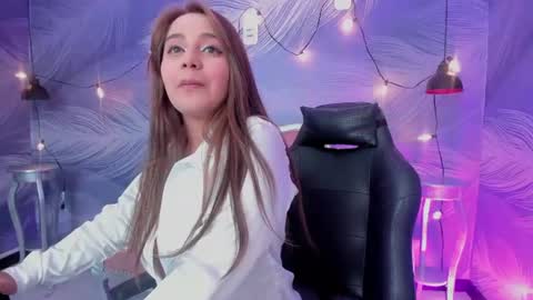 chellyguzman online show from 7, 7, 2026