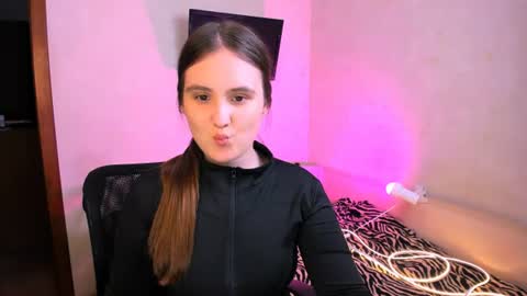 Snapshot of chelsyluxex chatting on 3, 7, 2026 Chelsy Luxe online show from 3, 7, 2026