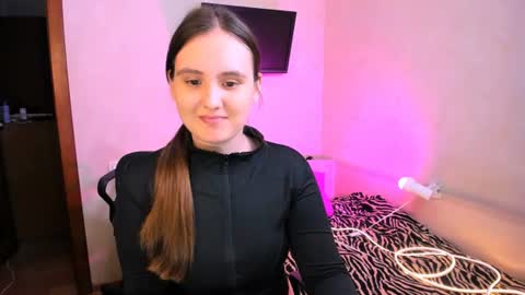 Snapshot of chelsyluxex chatting on 4, 7, 2026 Chelsy Luxe online show from 4, 7, 2026