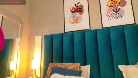   online show from 15, 1, 2025