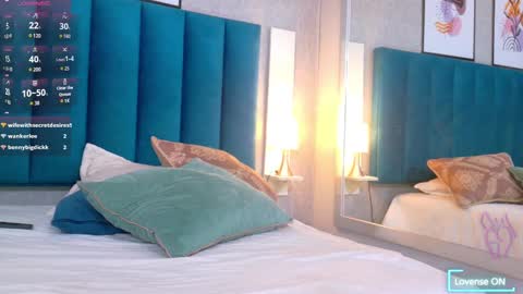   online show from 28, 2, 2025