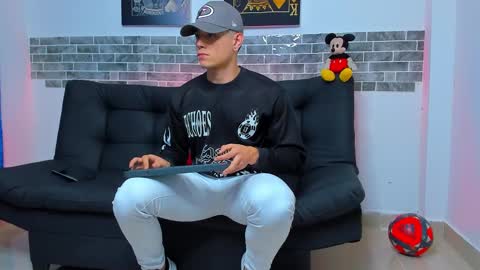 Snapshot of chepe_fit chatting on 20, 1, 2025 chepe vause online show from 20, 1, 2025