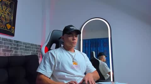 Snapshot of chepe_fit chatting on 23, 2, 2025 chepe vause online show from 23, 2, 2025