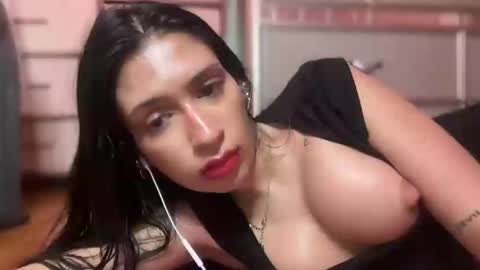 Snapshot of cherliecarmen chatting on 18, 1, 2025 cherliecarmen online show from 18, 1, 2025