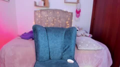 cherries_and_wine_ online show from 28, 2, 2025