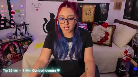 Snapshot of cherry_blushh chatting on 4, 12, 2025 cherry_blushh online show from 4, 12, 2025