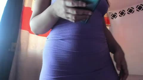 hot cherry and tasty chocolate online show from 27, 4, 2026
