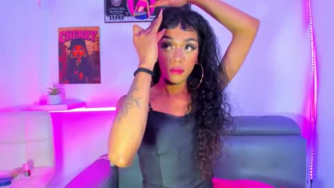 Snapshot of cherry_gate chatting on 12, 9, 2025 cherry_gate online show from 12, 9, 2025