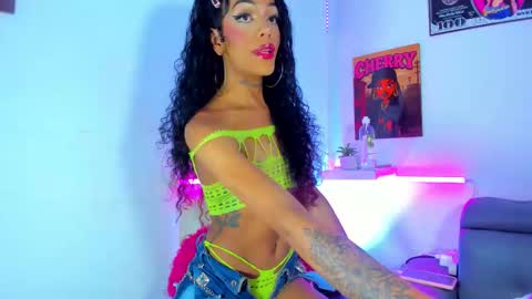 Snapshot of cherry_gate chatting on 5, 10, 2025 cherry_gate online show from 5, 10, 2025