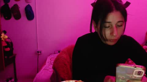Snapshot of cherry_hc chatting on 28, 1, 2025 Nezumy Rey  online show from 28, 1, 2025