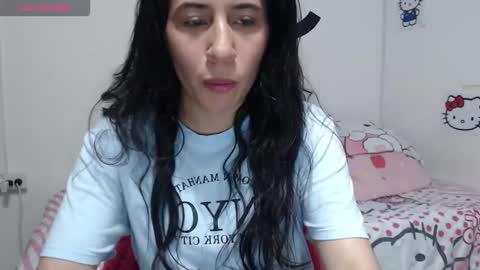 Snapshot of cherry_hc chatting on 11, 10, 2025 Nezumy Rey  online show from 11, 10, 2025