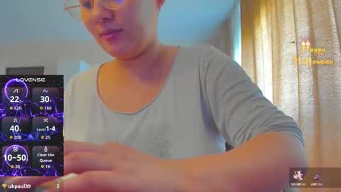 Snapshot of cherry_pie_69 chatting on 19, 10, 2025 mayra online show from 19, 10, 2025