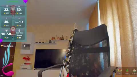 Snapshot of cherry_pie_69 chatting on 14, 12, 2025 mayra online show from 14, 12, 2025