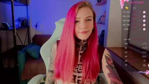 Snapshot of cherry_roxy chatting on 11, 11, 2025 Roxy online show from 11, 11, 2025