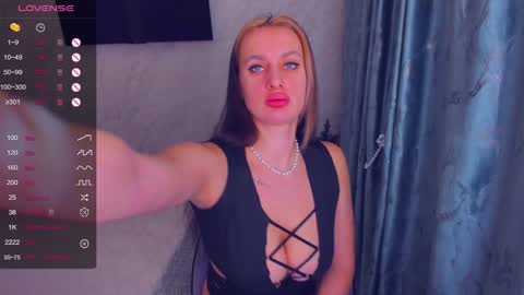 Snapshot of cherry_starrr chatting on 5, 1, 2025 cherry_starrr online show from 5, 1, 2025