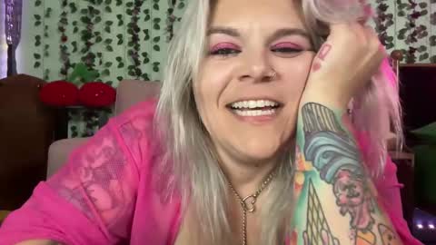 Snapshot of cherryb0mbb0mb chatting on 31, 5, 2026 CherryBombBomb online show from 31, 5, 2026