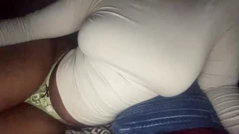 Snapshot of cherryblossom444 chatting on 21, 10, 2025 cherryb online show from 21, 10, 2025