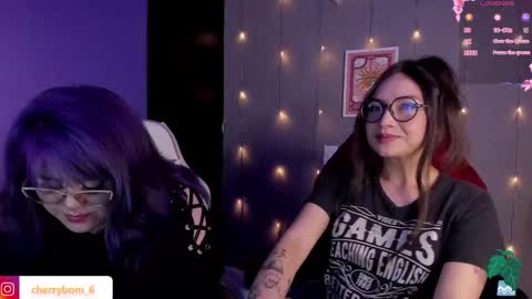  dayis independent model  online show from 5, 2, 2025