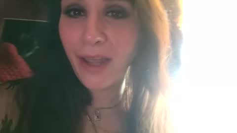 Snapshot of cherrybombxoxoo chatting on 4, 12, 2024 GiaBellaxoxo online show from 4, 12, 2024