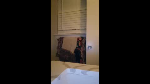 Snapshot of cherrybombxoxoo chatting on 9, 1, 2026 GiaBellaxoxo online show from 9, 1, 2026