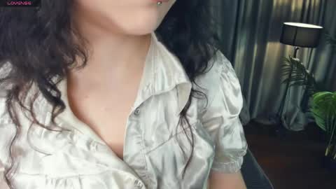 Snapshot of cherrylanding chatting on 26, 4, 2026 Isabel online show from 26, 4, 2026