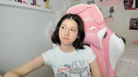 Snapshot of cherrymafer666 chatting on 3, 7, 2026 cherrycute666 online show from 3, 7, 2026