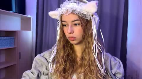 Snapshot of cherryrush951544 chatting on 24, 10, 2025 Evie online show from 24, 10, 2025