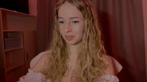 Snapshot of cherryrush951544 chatting on 10, 11, 2025 Evie online show from 10, 11, 2025