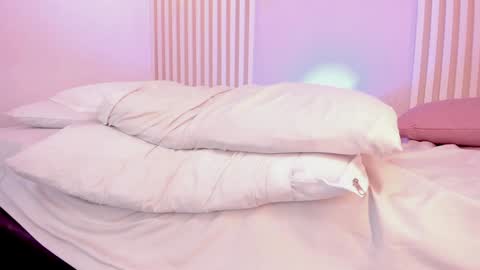 Snapshot of cherrysnow_ chatting on 28, 1, 2025 Cherry online show from 28, 1, 2025