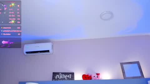 Snapshot of cheryelfox chatting on 3, 3, 2025 cheryelfox online show from 3, 3, 2025