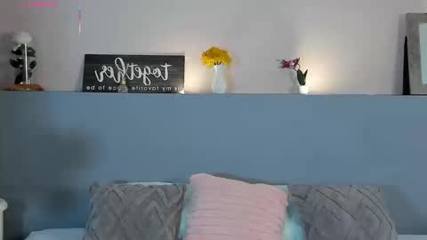 Snapshot of cheryelfox chatting on 24, 9, 2025 cheryelfox online show from 24, 9, 2025