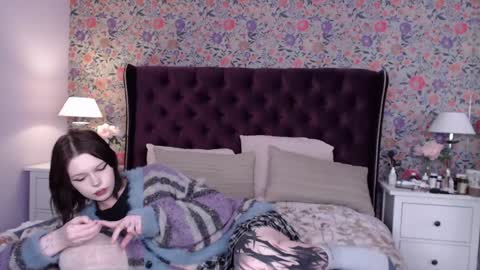 Snapshot of cheryl_turner chatting on 1, 1, 2025 amelia online show from 1, 1, 2025