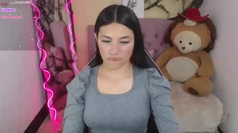 Snapshot of chiara_tay chatting on 23, 10, 2025 Chiara online show from 23, 10, 2025