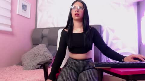Snapshot of chiaraa_fiore chatting on 10, 2, 2025 Chiara online show from 10, 2, 2025