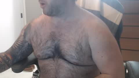 Snapshot of chicagoguy86 chatting on 24, 11, 2025 Chicagoguy86 aka Benny Cooper online show from 24, 11, 2025