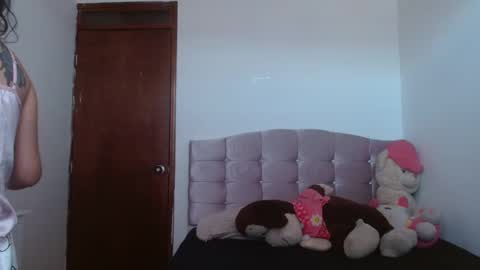 Snapshot of chicarita_fire chatting on 14, 11, 2025 Channel Fire online show from 14, 11, 2025