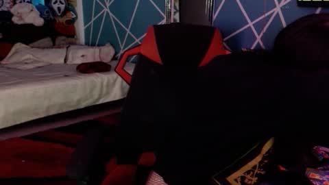 chico_explosivo online show from 14, 10, 2025