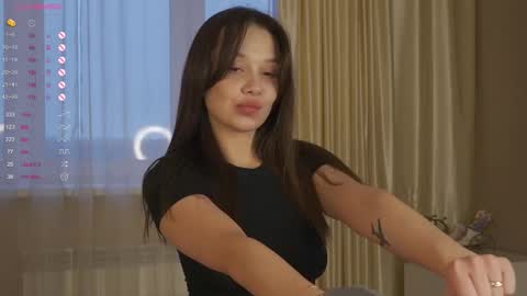 Snapshot of chillgirlll chatting on 17, 12, 2025 Nicole online show from 17, 12, 2025