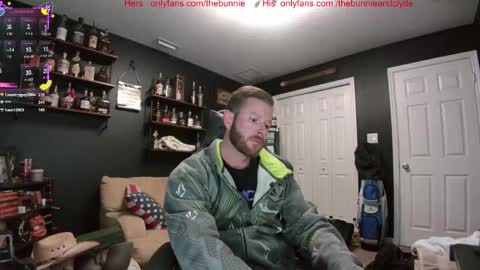 Snapshot of chillinthemosttt chatting on 4, 11, 2025 Chillinthemosttt online show from 4, 11, 2025